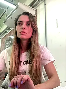 SweetGraciosa online show from 10-20-25, 06:19