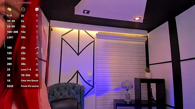 NahomiRichards  online show from 11-26-25, 04:46