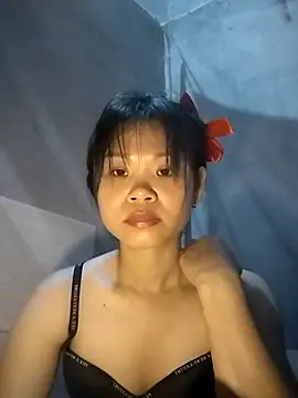 Snapshot of LinhNa999 chatting on 10-08-25, 01:25 LinhNa999 online show from 10-08-25, 01:25