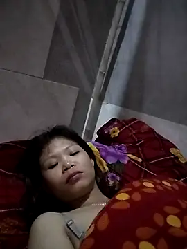 LinhNa999 online show from 11-20-25, 01:22