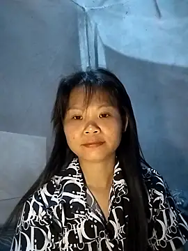 LinhNa999 online show from 04-22-26, 12:28