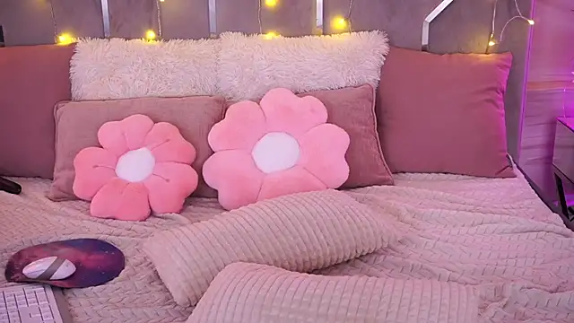 MysticGrace online show from 04-19-26, 06:10