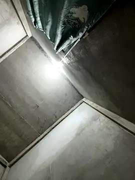 Sunny lotus online show from 10-18-25, 01:41