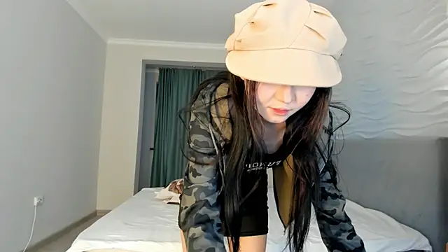 kawai mai online show from 11-25-25, 04:18