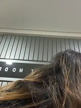 Isabela Colins online show from 09-19-25, 11:55