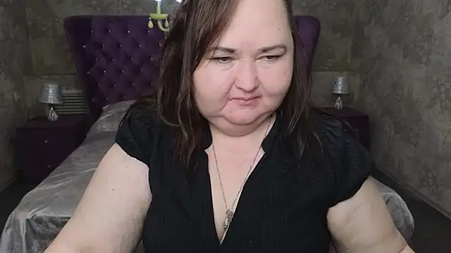 Eloisa Eliot online show from 11-17-25, 04:46