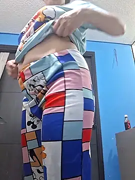 vaneza1999 online show from 09-27-25, 02:55