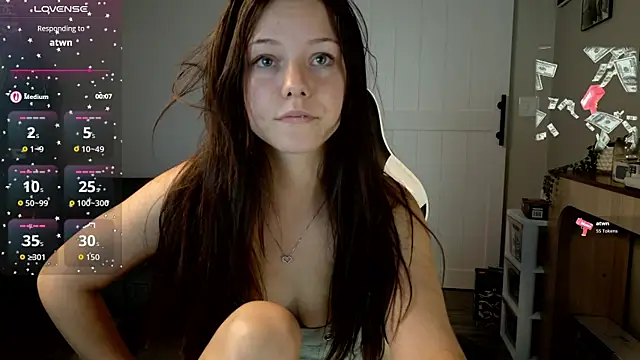 Snapshot of lilbbyily chatting on 07-17-26, 01:34 lilbbyily online show from 07-17-26, 01:34
