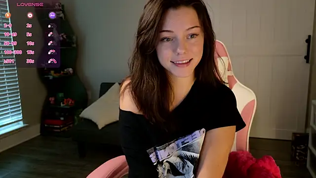 Snapshot of lilbbyily chatting on 07-31-26, 11:48 lilbbyily online show from 07-31-26, 11:48
