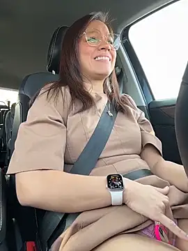 Snapshot of Mrs_MrLove chatting on 12-22-25, 06:49 Mrs MrLove online show from 12-22-25, 06:49