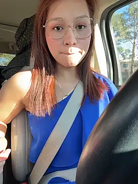 Snapshot of Mrs_MrLove chatting on 02-03-26, 10:37 Mrs MrLove online show from 02-03-26, 10:37