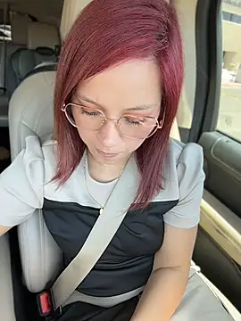Snapshot of Mrs_MrLove chatting on 06-16-26, 06:43 Mrs MrLove online show from 06-16-26, 06:43