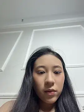 Snapshot of shishi0688 chatting on 06-19-26, 03:27 shishi0688 online show from 06-19-26, 03:27