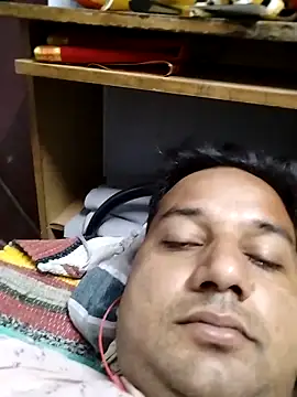 Snapshot of sumit_19 chatting on 10-19-25, 05:57 sumit 19 online show from 10-19-25, 05:57