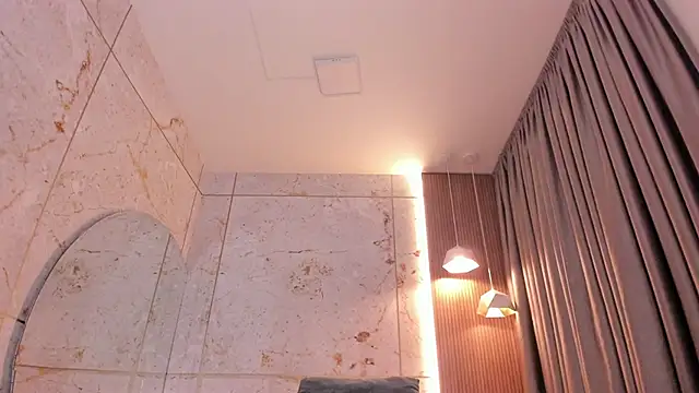 Snapshot of EllyMiller chatting on 11-14-25, 11:13 EllyMiller online show from 11-14-25, 11:13