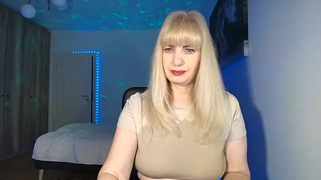 Snapshot of Maria_Anna_mm chatting on 05-15-26, 07:10 Maria Anna mm online show from 05-15-26, 07:10