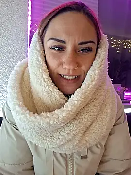 SlimBellaa online show from 12-20-25, 10:28