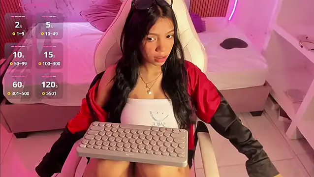 Snapshot of Valy_hot chatting on 11-19-25, 03:12 Valy hot online show from 11-19-25, 03:12