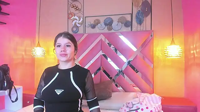 Snapshot of SweetMichel_ chatting on 11-14-25, 12:59 SweetMichel online show from 11-14-25, 12:59