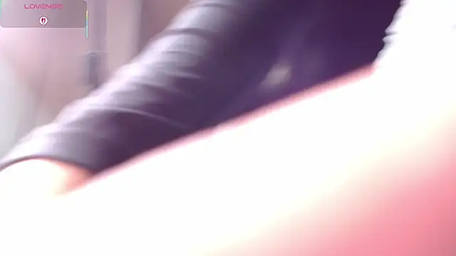 Snapshot of Lina_Montclair chatting on 11-13-25, 07:35 Lina Montclair online show from 11-13-25, 07:35