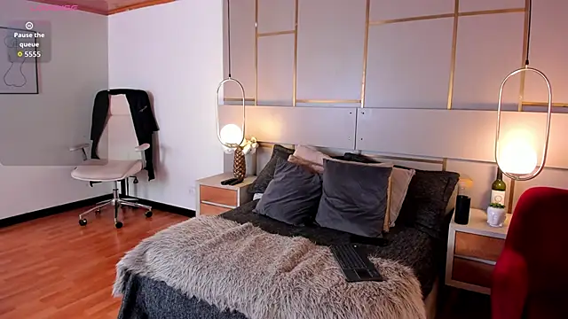 Snapshot of Lina_Montclair chatting on 02-05-26, 07:07 Lina Montclair online show from 02-05-26, 07:07