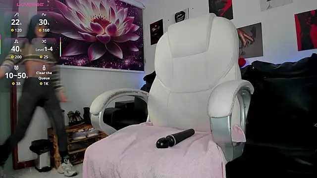 lycoris 19 online show from 01-13-26, 09:31