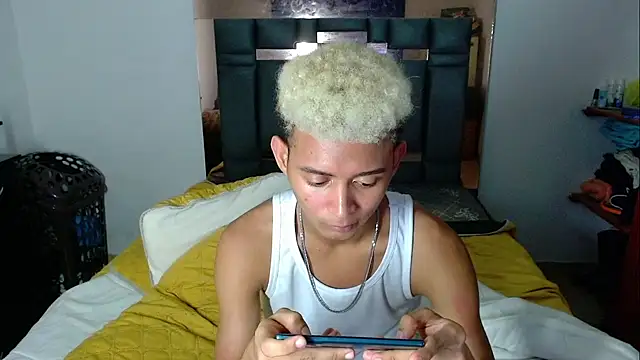 Snapshot of Raam_Star chatting on 03-12-26, 05:46 Raam Star online show from 03-12-26, 05:46