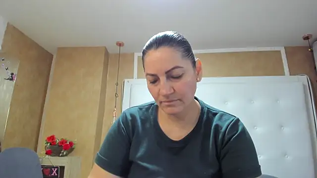 Snapshot of Heidy_milf chatting on 07-03-26, 08:04 Heidy milf online show from 07-03-26, 08:04
