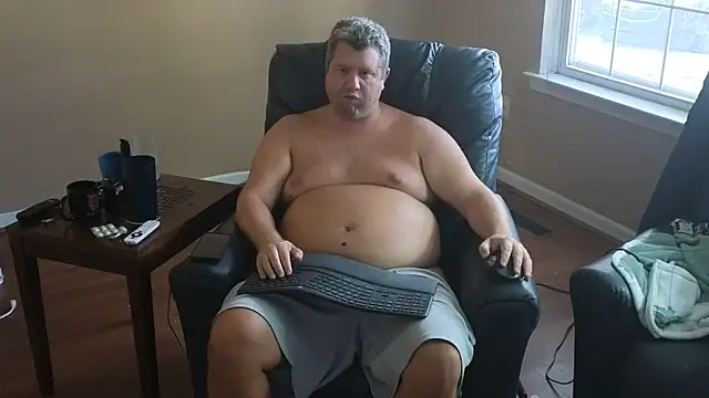 Snapshot of Single_White_Male chatting on 09-14-25, 09:25 Single White Male online show from 09-14-25, 09:25