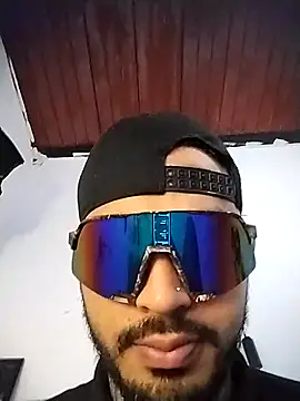 Snapshot of marko_blaze chatting on 10-14-25, 08:42 marko blaze online show from 10-14-25, 08:42