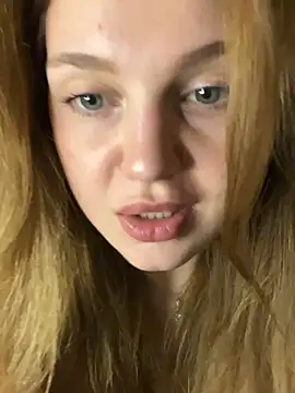 Snapshot of Emaline_Fane chatting on 06-28-26, 07:31 Emaline Fane online show from 06-28-26, 07:31