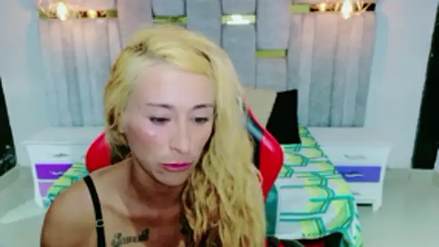 Snapshot of charlotte_phaeton chatting on 02-05-26, 07:51 charlotte phaeton online show from 02-05-26, 07:51