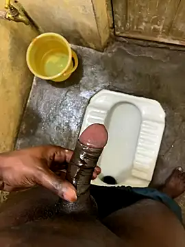 Snapshot of mrsaihotguy chatting on 12-02-25, 01:22 mrsaihotguy online show from 12-02-25, 01:22