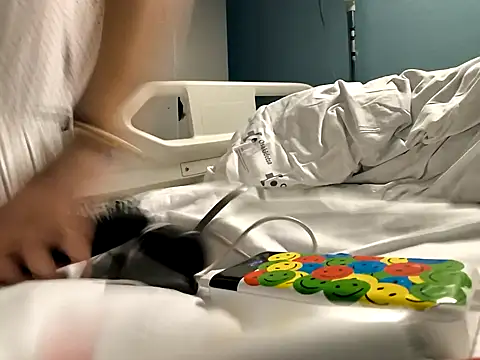 Junani2231 online show from 11-23-25, 07:02