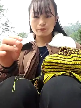 Sunyinn online show from 10-31-25, 01:06