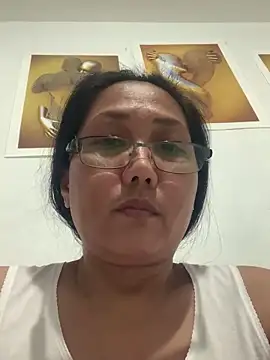 nhayasquirt online show from 04-24-26, 08:28