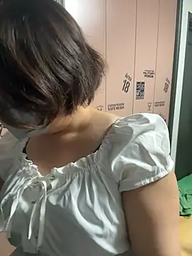 Snapshot of hima-wari0707 chatting on 10-12-25, 01:10 hima-wari0707 online show from 10-12-25, 01:10