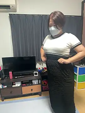 Snapshot of hima-wari0707 chatting on 10-19-25, 01:12 hima-wari0707 online show from 10-19-25, 01:12