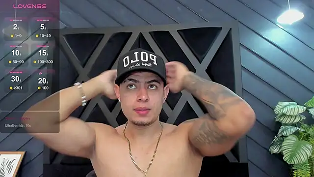 marco garciia  online show from 11-26-25, 11:17