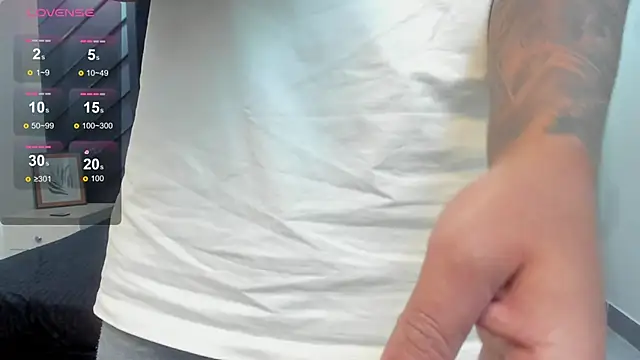 marco garciia  online show from 11-29-25, 12:24