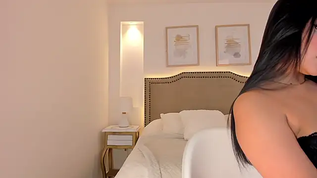 Amy azaela online show from 12-15-25, 10:14