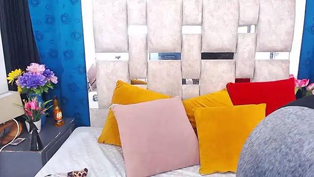 AmbarSmit online show from 01-16-26, 07:18