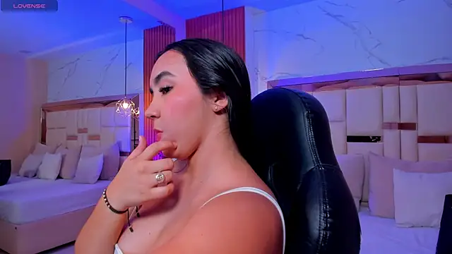 julieta rosee online show from 08-03-26, 10:13