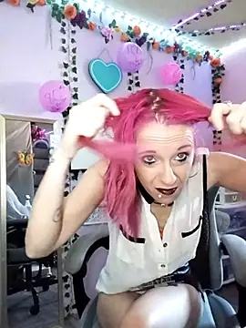 Snapshot of Purple2StayThnxx chatting on 10-16-25, 02:51 Purple2StayThnxx online show from 10-16-25, 02:51