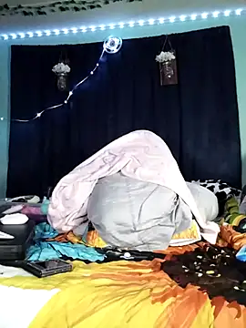 Snapshot of Purple2StayThnxx chatting on 11-07-25, 11:16 Purple2StayThnxx online show from 11-07-25, 11:16