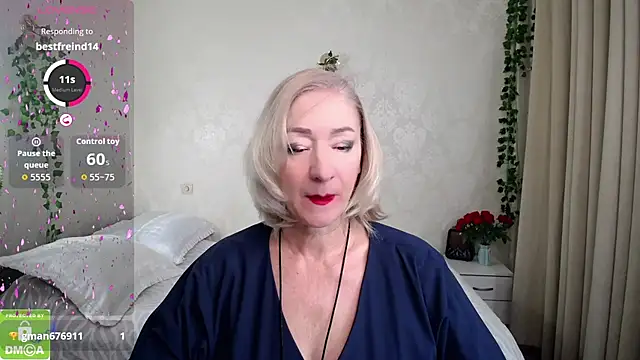 hunters woman online show from 11-03-25, 12:17