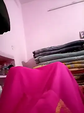 Snapshot of twpatil chatting on 10-16-25, 02:01 twpatil online show from 10-16-25, 02:01