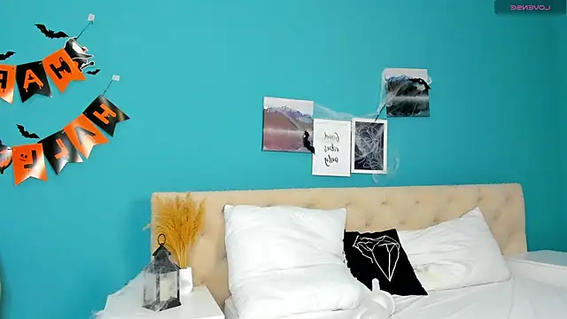 Snapshot of Ameli_Shell chatting on 10-30-25, 01:07 Ameli Shell online show from 10-30-25, 01:07