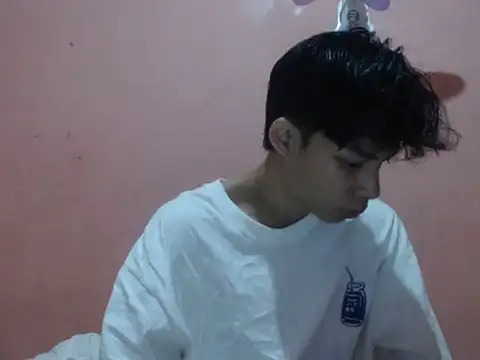 Snapshot of Kyoshi_19 chatting on 10-25-25, 06:43 Kyoshi 19 online show from 10-25-25, 06:43