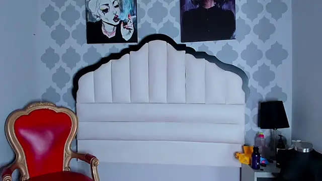 Snapshot of EimmyAdams chatting on 12-22-25, 07:55 EimmyAdams online show from 12-22-25, 07:55